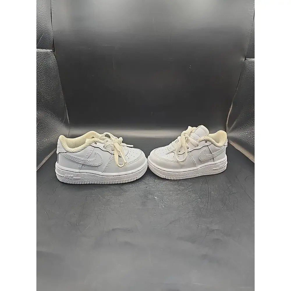 Nike Air Force 1‎ Baby Size 5 Tripple White.